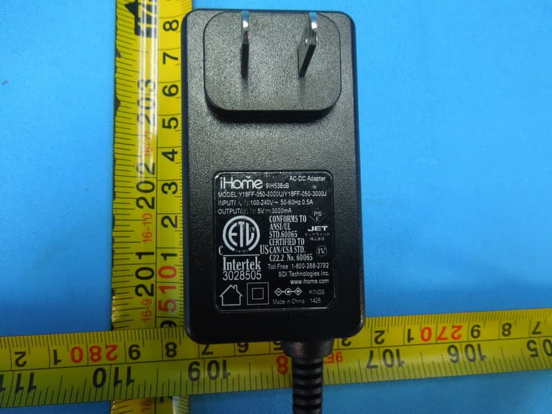 Bluetooth Wireless FM Clock Radio with USB Charging - FCC ID EMOIBT31 - SDI Technologies Inc. (3)