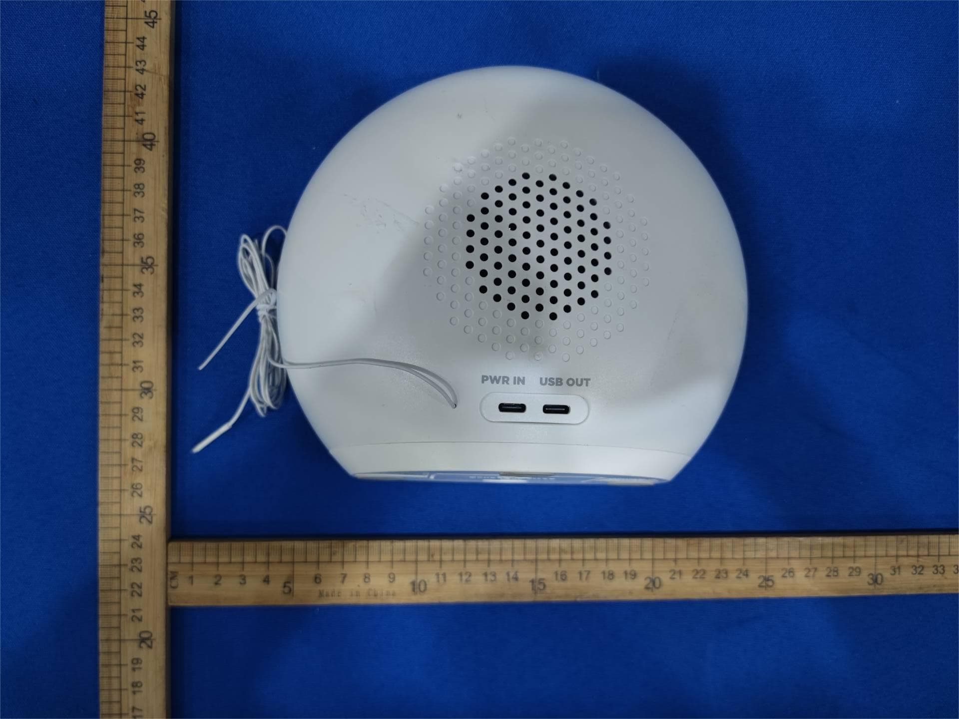 BLUETOOTH COLOR CHANGING USB CHARGING & FM CLOCK RADIO - FCC ID EMOIBT32A - SDI Technologies Inc. (3)