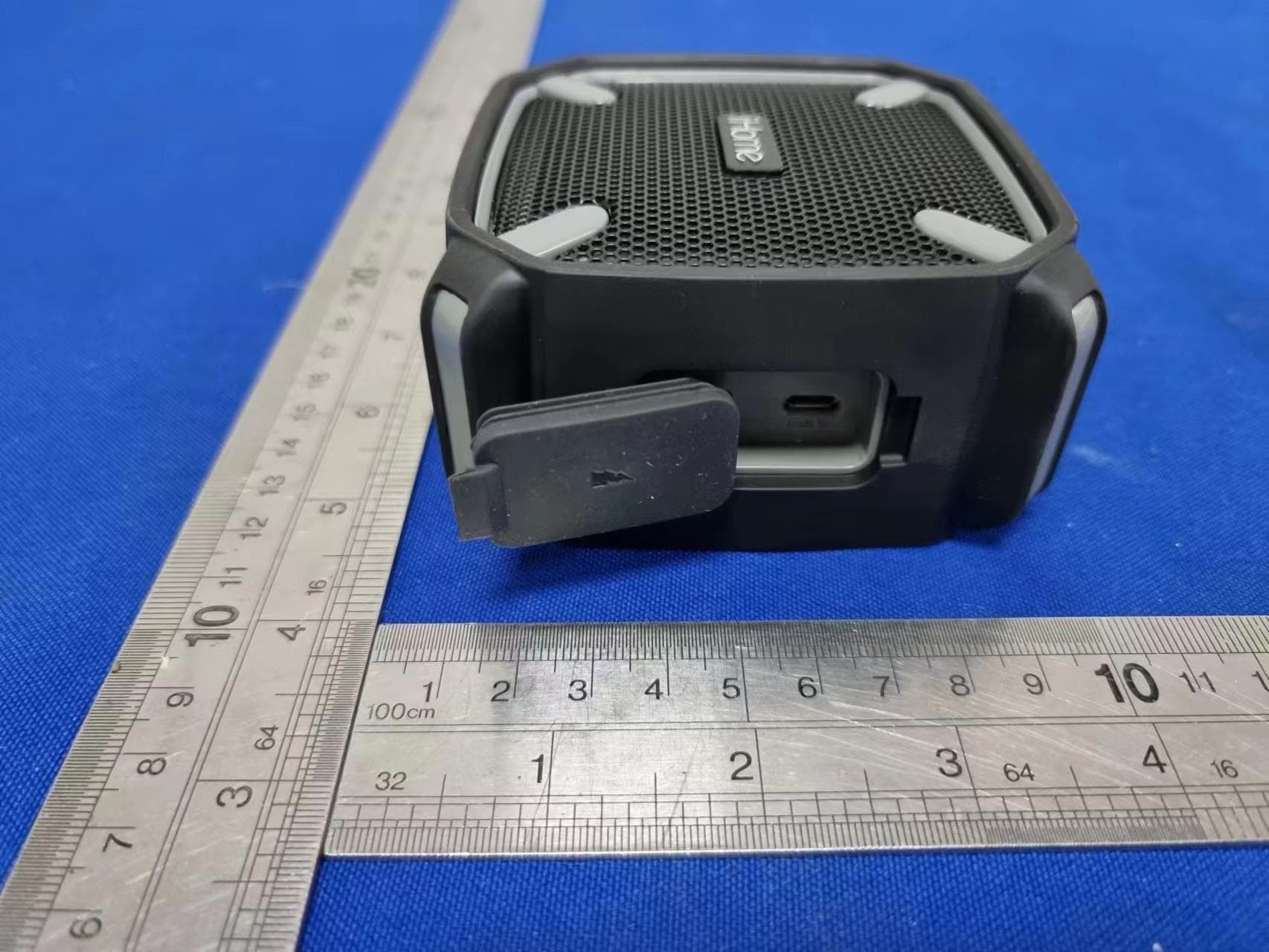 WATERPROOF FLOATABLE WIRELESS SPEAKER - FCC ID EMOIBT371B - SDI Technologies Inc.