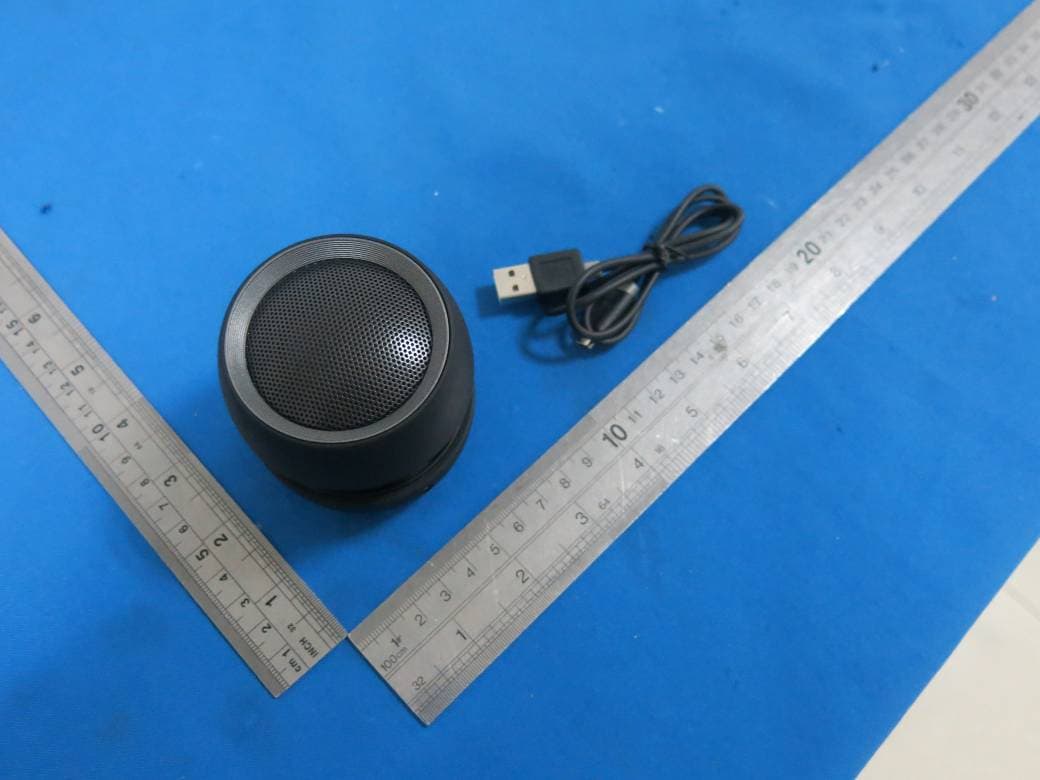 Bluetooth Rechargeable Mini Speaker - FCC ID EMOIBT72N - SDI Technologies Inc. (4)