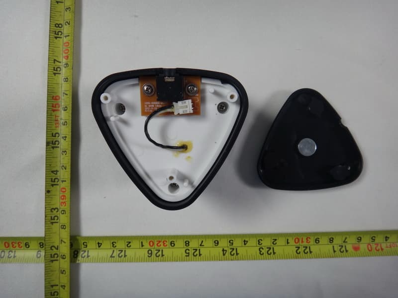 Bluetooth Rechargeable Speakers System - FCC ID EMOIBT88 - SDI Technologies Inc. (4)