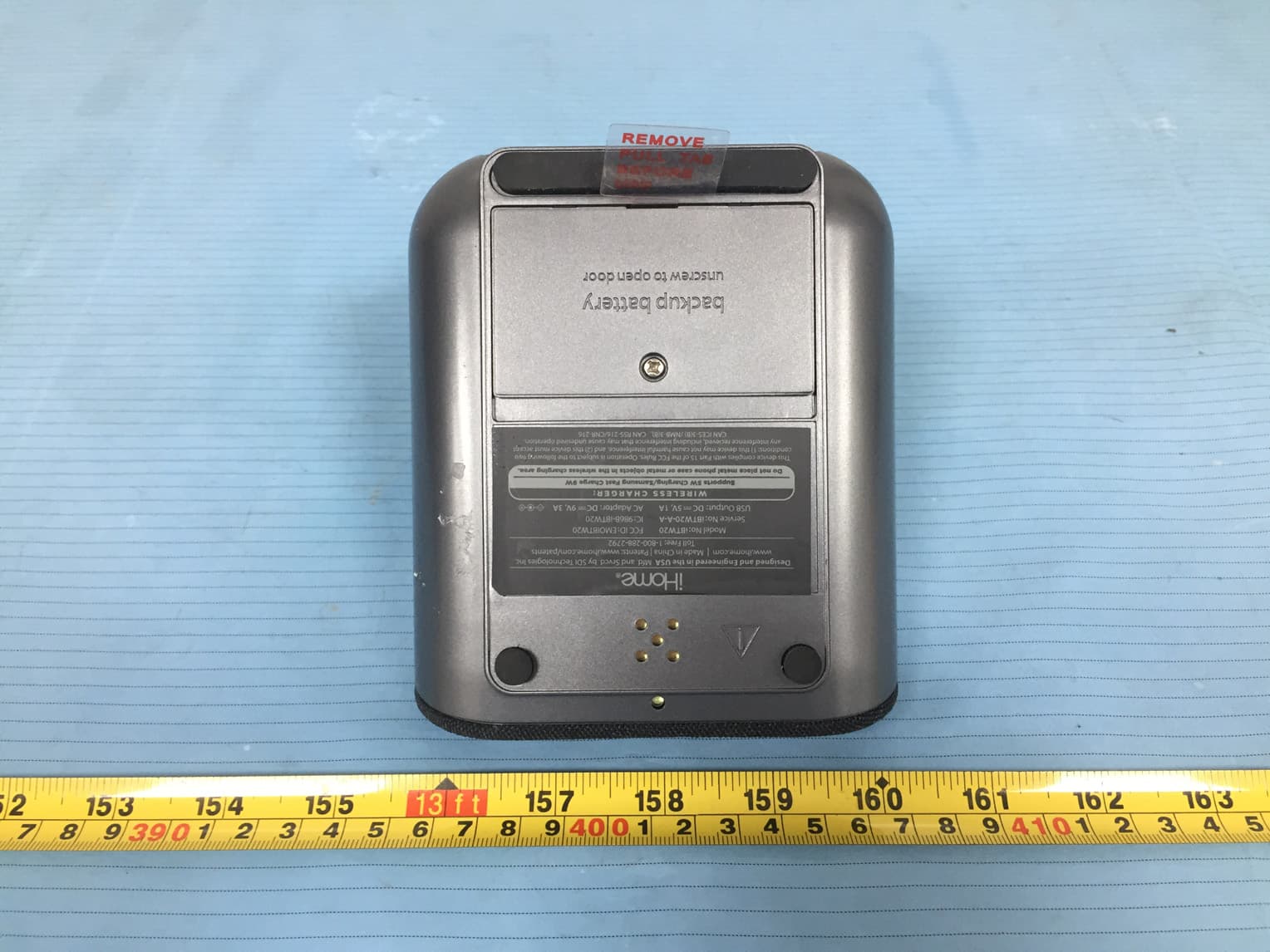 Compact Bluetooth Bedside Alarm Clock with Upright Wireless and USB Charging - FCC ID EMOIBTW20 - SDI Technologies Inc. (3)