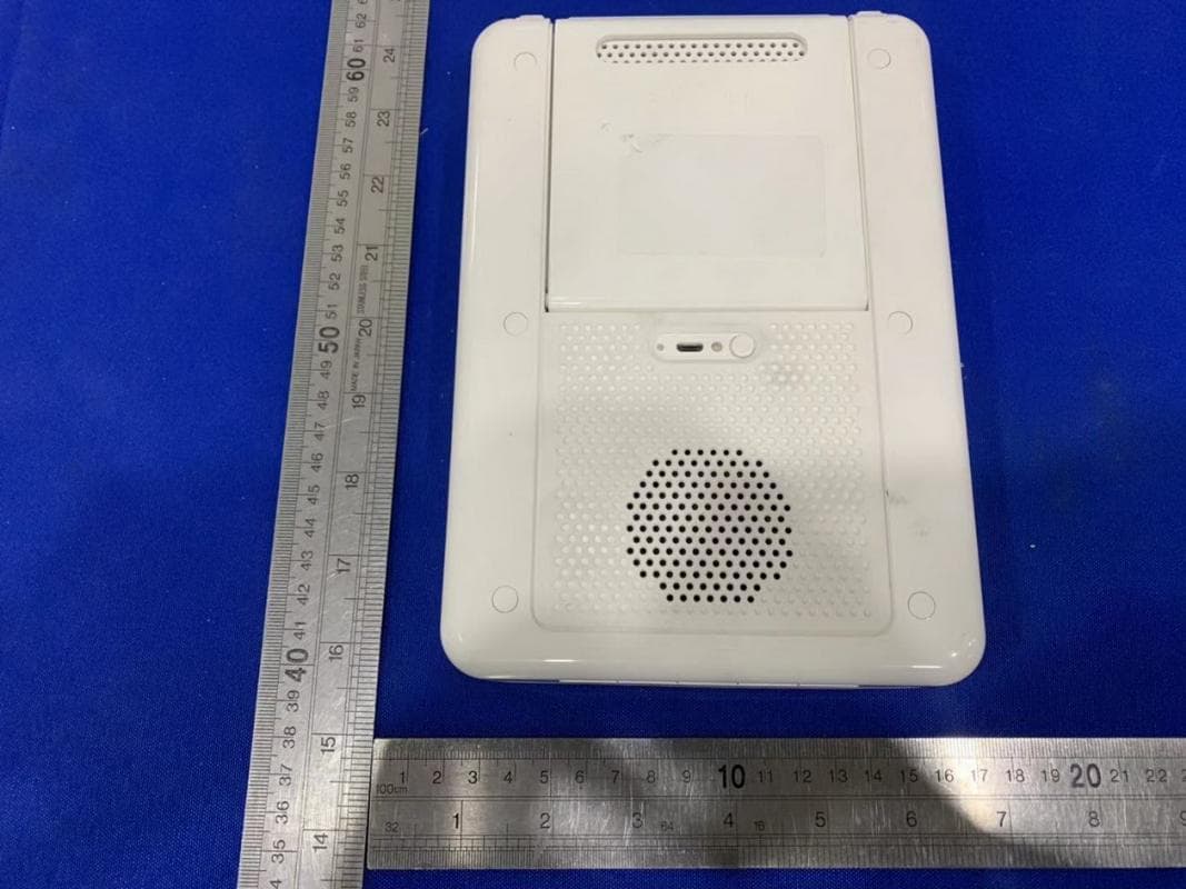 Portable Rechargeable Flat Panel LED Vanity Mirror with Wireless Speaker - FCC ID EMOICVBT20A - SDI Technologies Inc. (3)