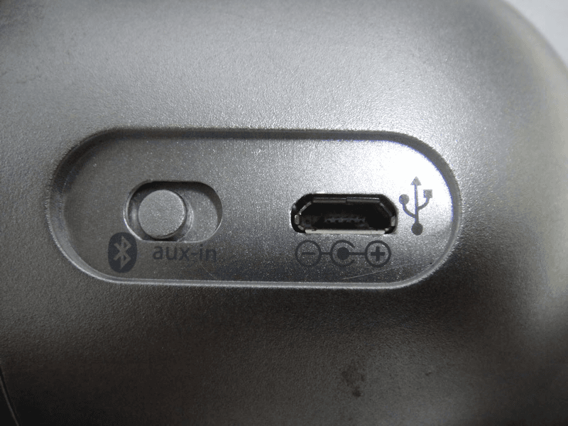 iPad/ iPhone / iPod - FCC ID EMOIDM12 - SDI Technologies Inc. (3)
