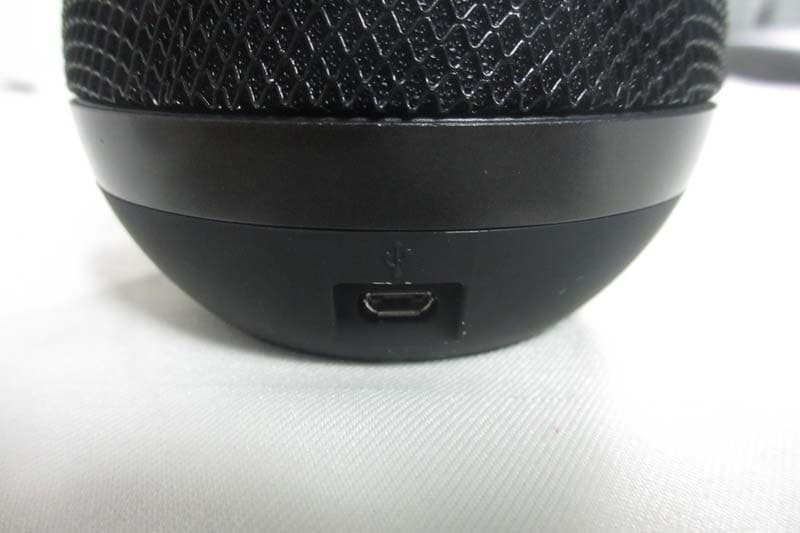 Portable rechargeable bluetooth speaker - FCC ID EMOIDM8N1 - SDI Technologies Inc. (5)