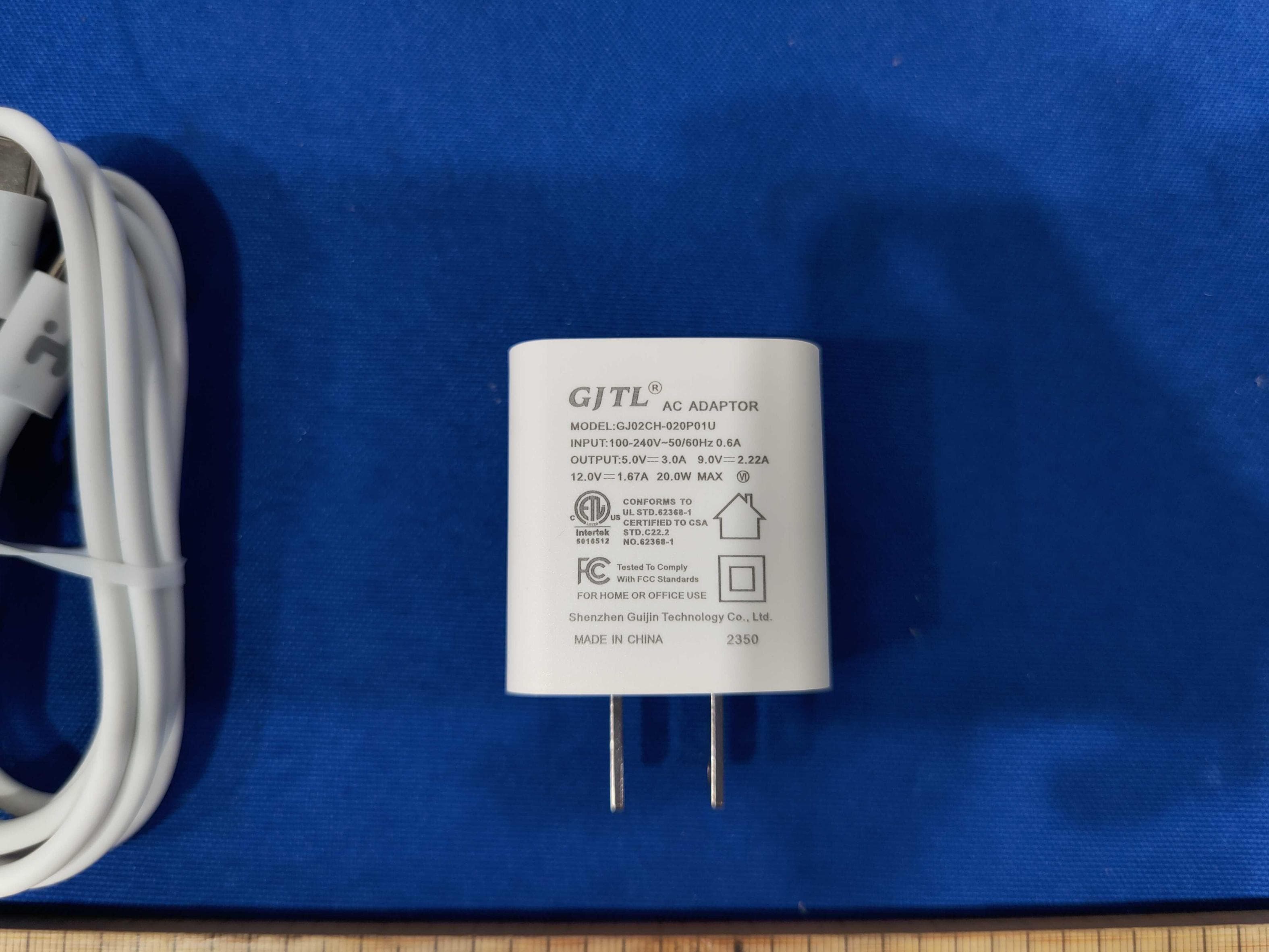 POWER TOWER DUAL CHARGING BLUETOOTH SPEAKER - FCC ID EMOIPBT50A - SDI Technologies Inc. (2)