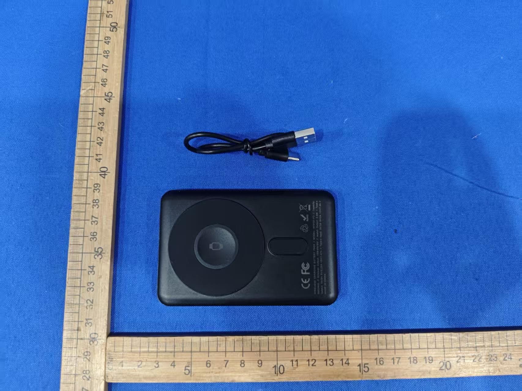 Magnetic Wallet Power Bank - FCC ID EMOIPCV3A - SDI Technologies Inc.
