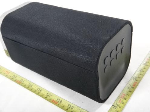 Wireless iHome Speaker System - FCC ID EMOIW3 - SDI Technologies Inc. (4)