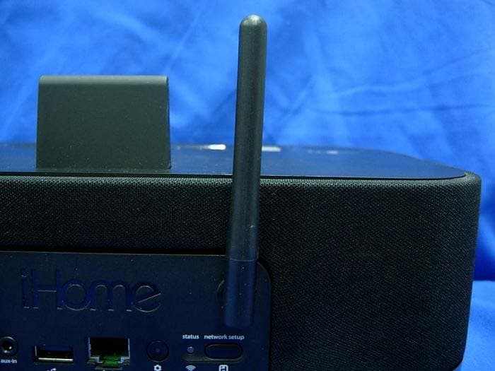 iHome AirPlay Wireless Audio System - FCC ID EMOIW4 - SDI Technologies Inc. (4)