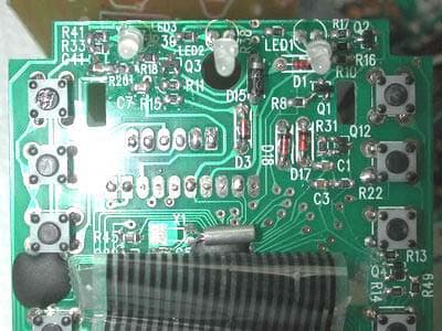 LCD Alarm Clock with 7 Selectable Weather Bands - FCC ID EMOT154 - SDI Technologies Inc.