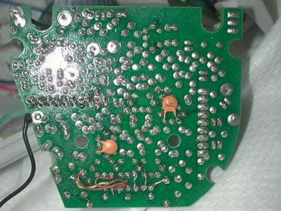 LCD Alarm Clock with 7 Selectable Weather Bands - FCC ID EMOT154 - SDI Technologies Inc. (2)