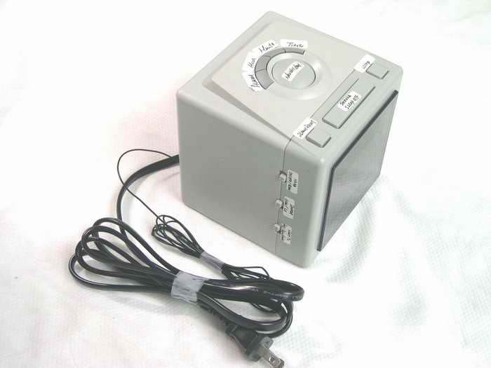 Instant Weather Alarm Clock Radio - FCC ID EMOT239 - SDI Technologies Inc. (3)