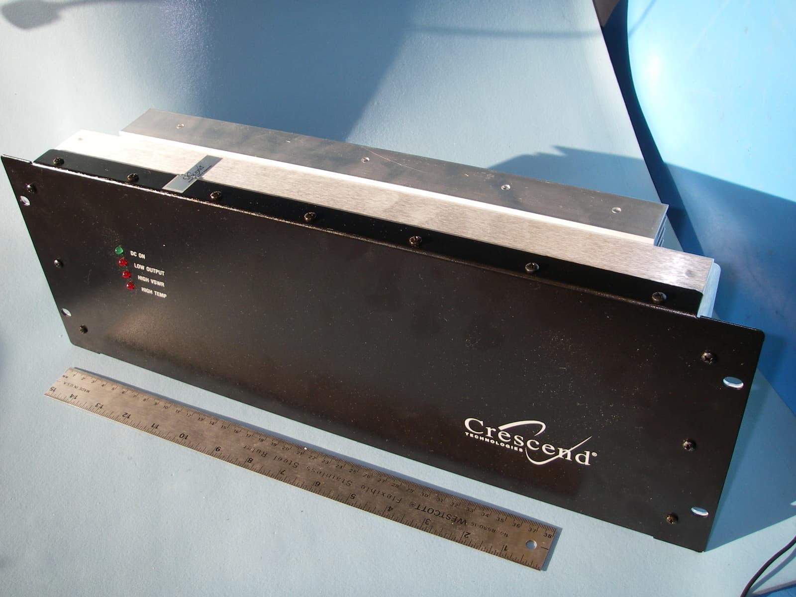 70W Power Amplifier CRE 700 - FCC ID EOTBDP3-CRE700 - CALAMP WIRELESS NETWORKS INC.