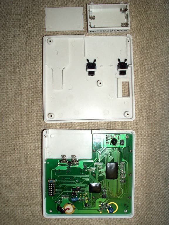 Acumen, Inc.  Wall Mount Programmable Thermostat W - FCC ID EPKWMT05TX - Acumen Technologies Ltd (2)