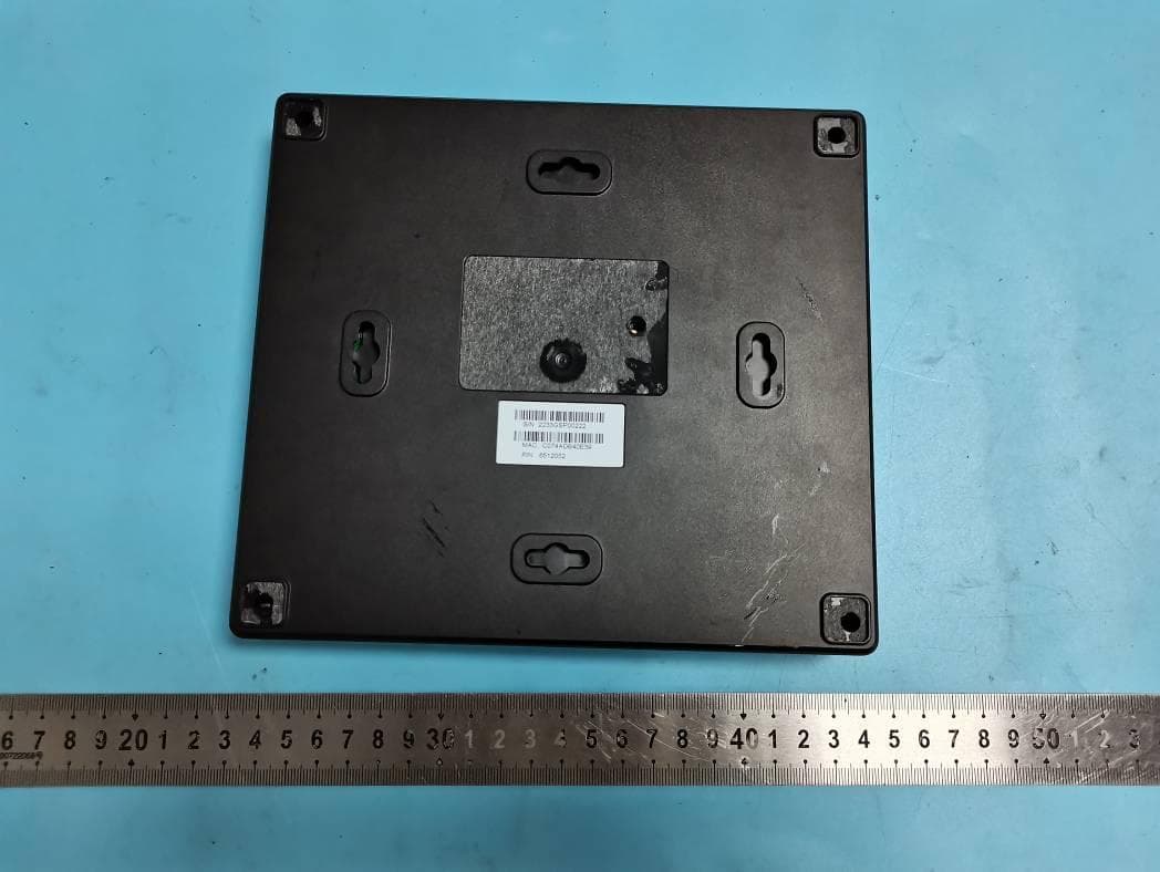 WIRELESS MEDIA TRANSMITTER - FCC ID EROAM-TX3-200 - Crestron Electronics Inc (2)