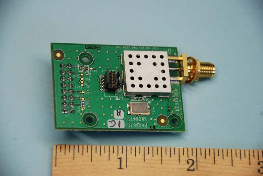 2.4GHz RF Wireless Transceiver - FCC ID EROCWD6671 - Crestron Electronics Inc (2)