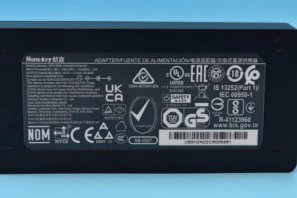 Crestron Video Bar with WIFI and Bluetooth - FCC ID EROM202108007 - Crestron Electronics Inc
