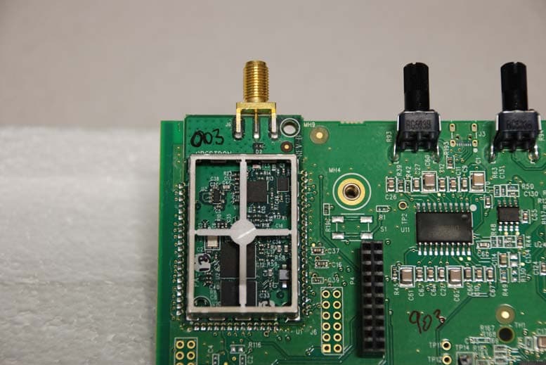 Dual Channel Wireless Microphone Receiver with Frequency Hopping Transmitter - FCC ID EROMP-FS-RX2 - Crestron Electronics Inc (4)