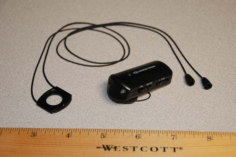 Wireless Microphone with Frequency Hopping Transmitter - FCC ID EROMP-FSMIC - Crestron Electronics Inc (2)