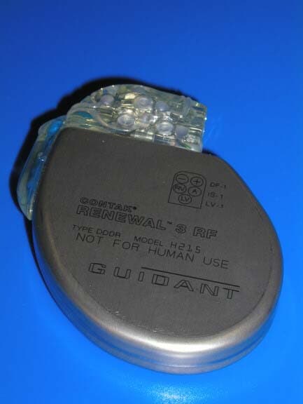 Implantable Defibrillator - FCC ID ESCCRMH21004 - Boston Scientific Corporation