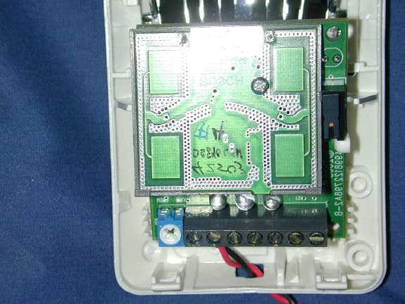 Dual Mode Field Disturbance Sensor - FCC ID ESV840LSN - Bosch Security Systems LLC