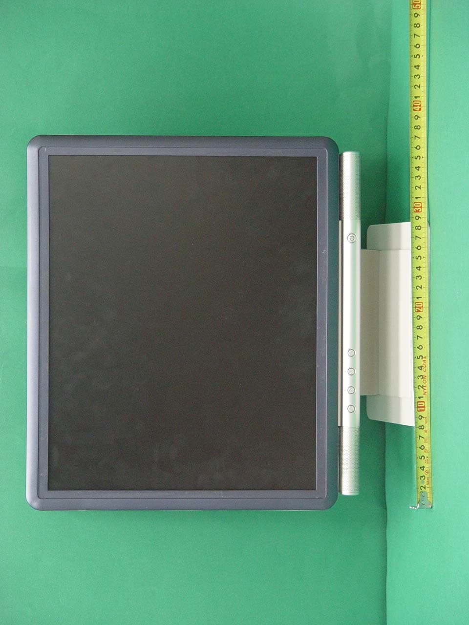 17" LCD MONITOR - FCC ID EVOKL1722BM - Korea Data Systems Co Ltd (3)