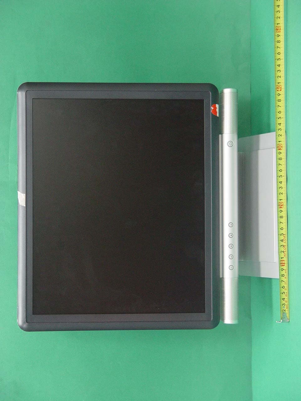 19" LCD MONITOR - FCC ID EVOKL1920BM - Korea Data Systems Co Ltd (4)