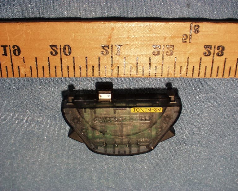 Game Boy Advance Wireless Adapter - FCC ID EW4-AGBWA - Mitsumi Electric Co Ltd (2)