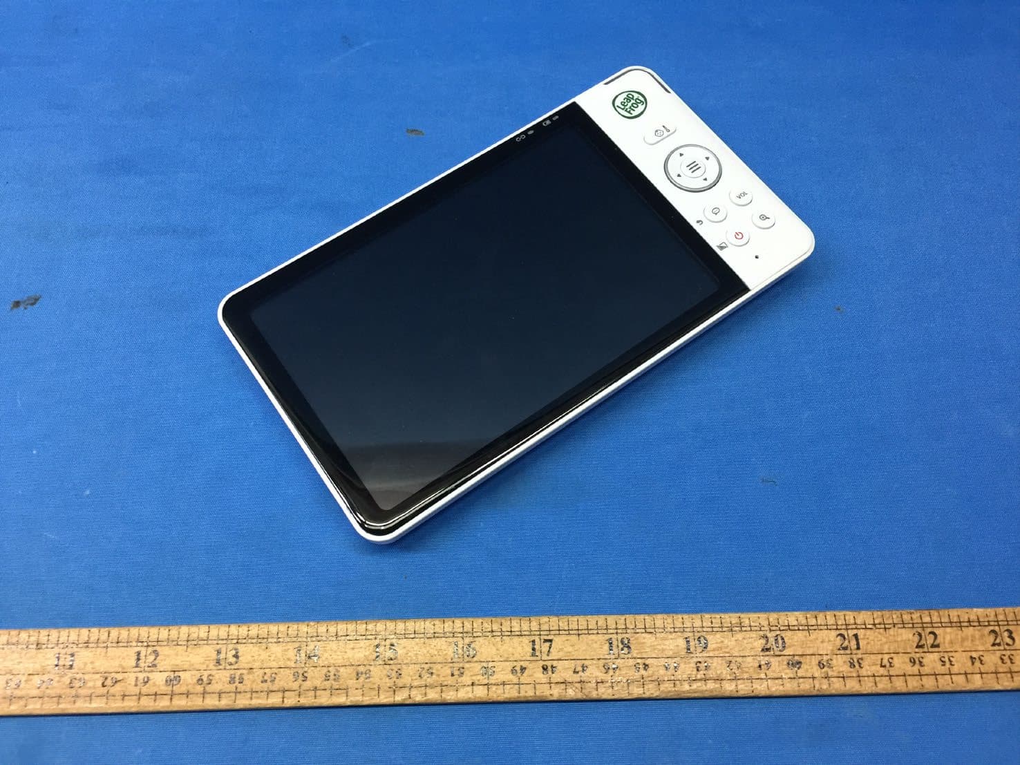 Video Monitor - Parent Unit - FCC ID EW780-2522-01 - VTech Telecommunications Ltd (2)