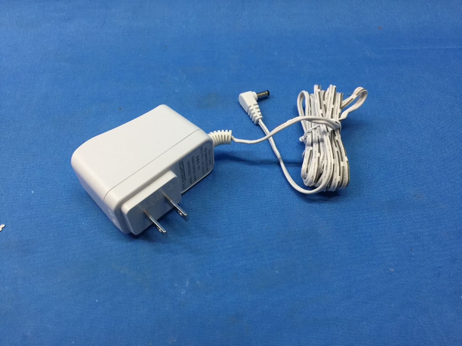 Video Monitor - Parent Unit - FCC ID EW780-2522-01 - VTech Telecommunications Ltd