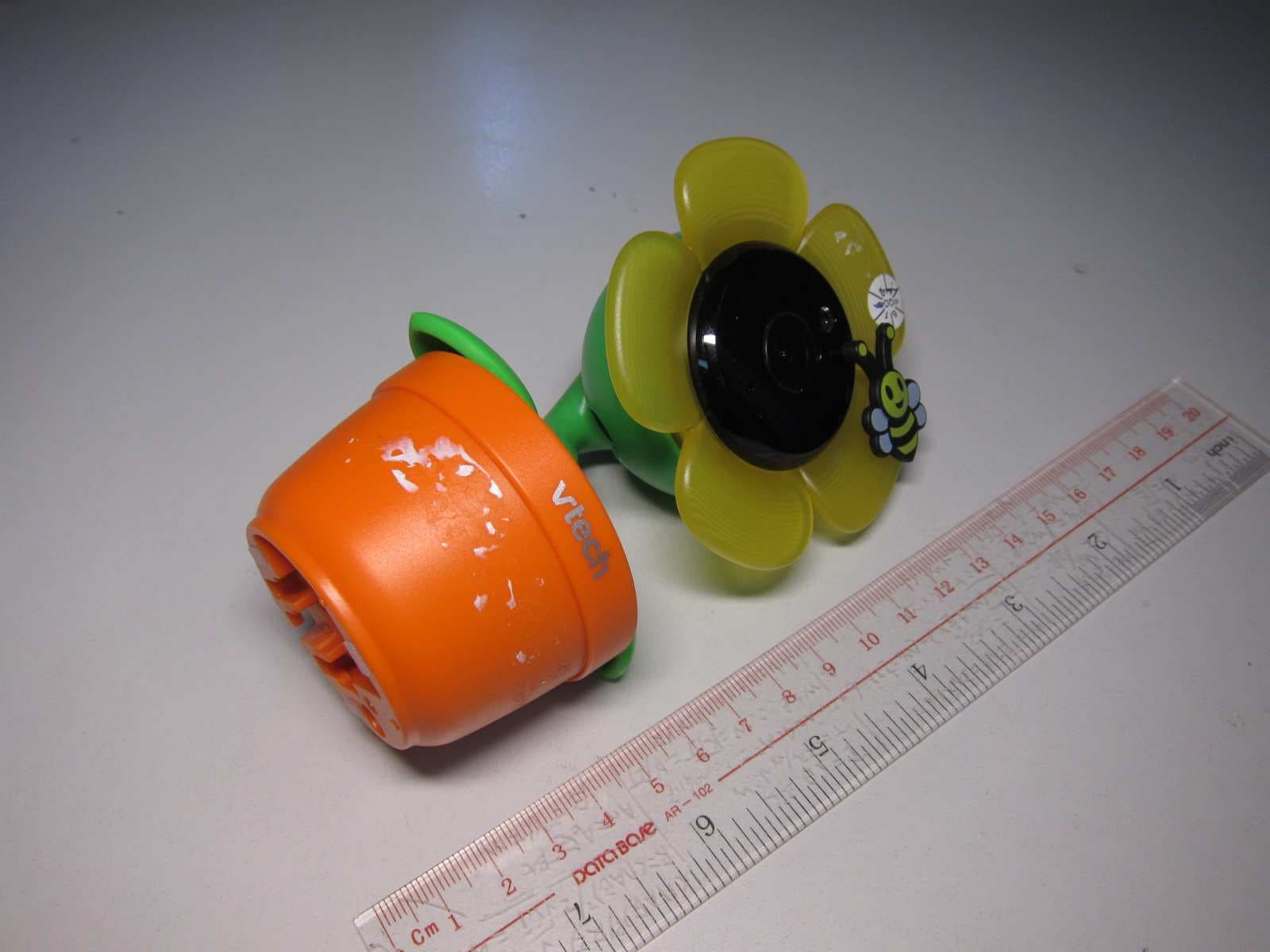Video Monitor - Baby Unit - FCC ID EW780-2580-00 - VTech Telecommunications Ltd