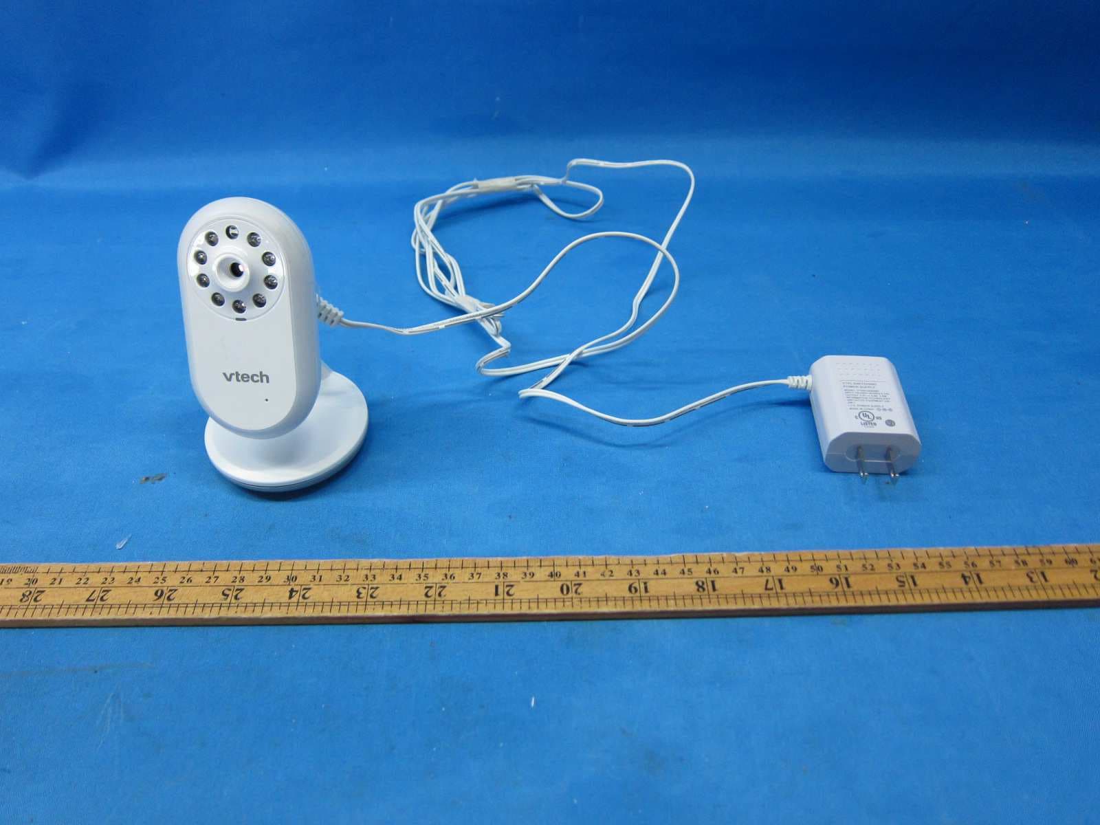Video Monitor - Baby Unit - FCC ID EW780-2635-00B - VTech Telecommunications Ltd (2)