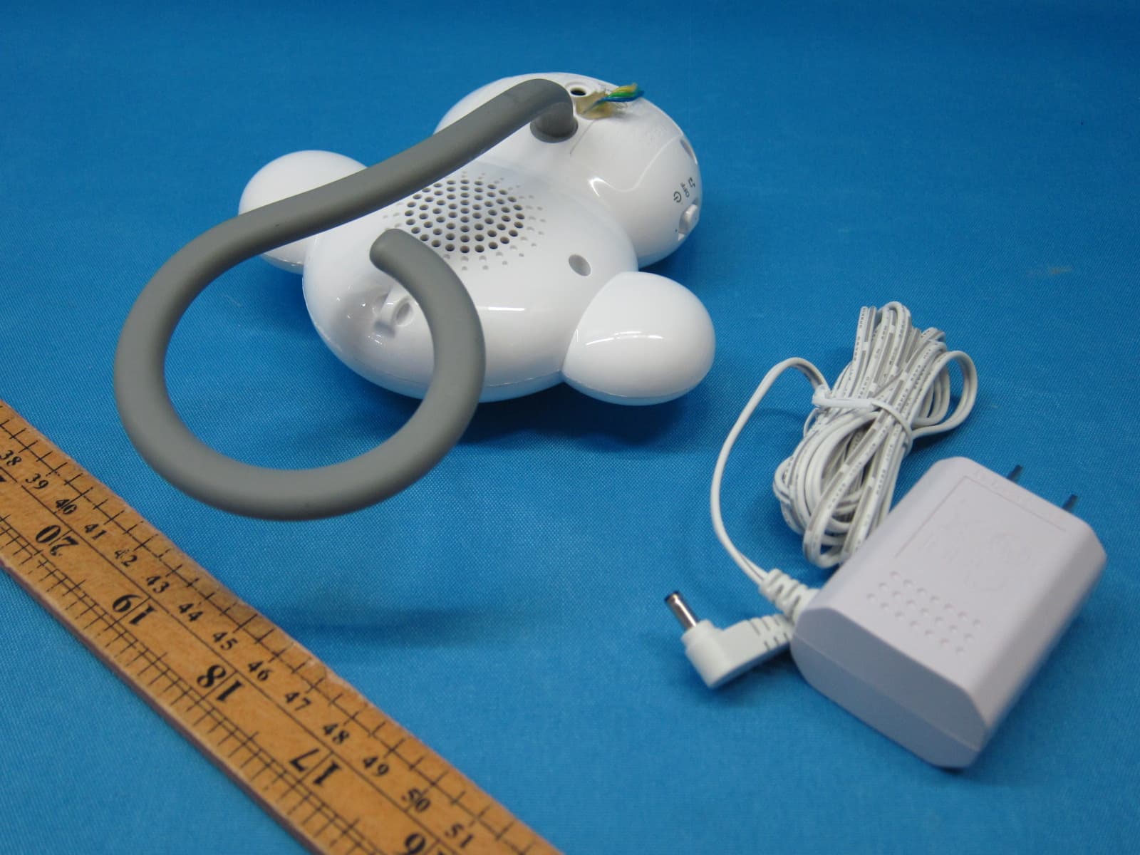 Audio Baby Monitor - Baby Unit - FCC ID EW780-2714-00 - VTech Telecommunications Ltd (1)