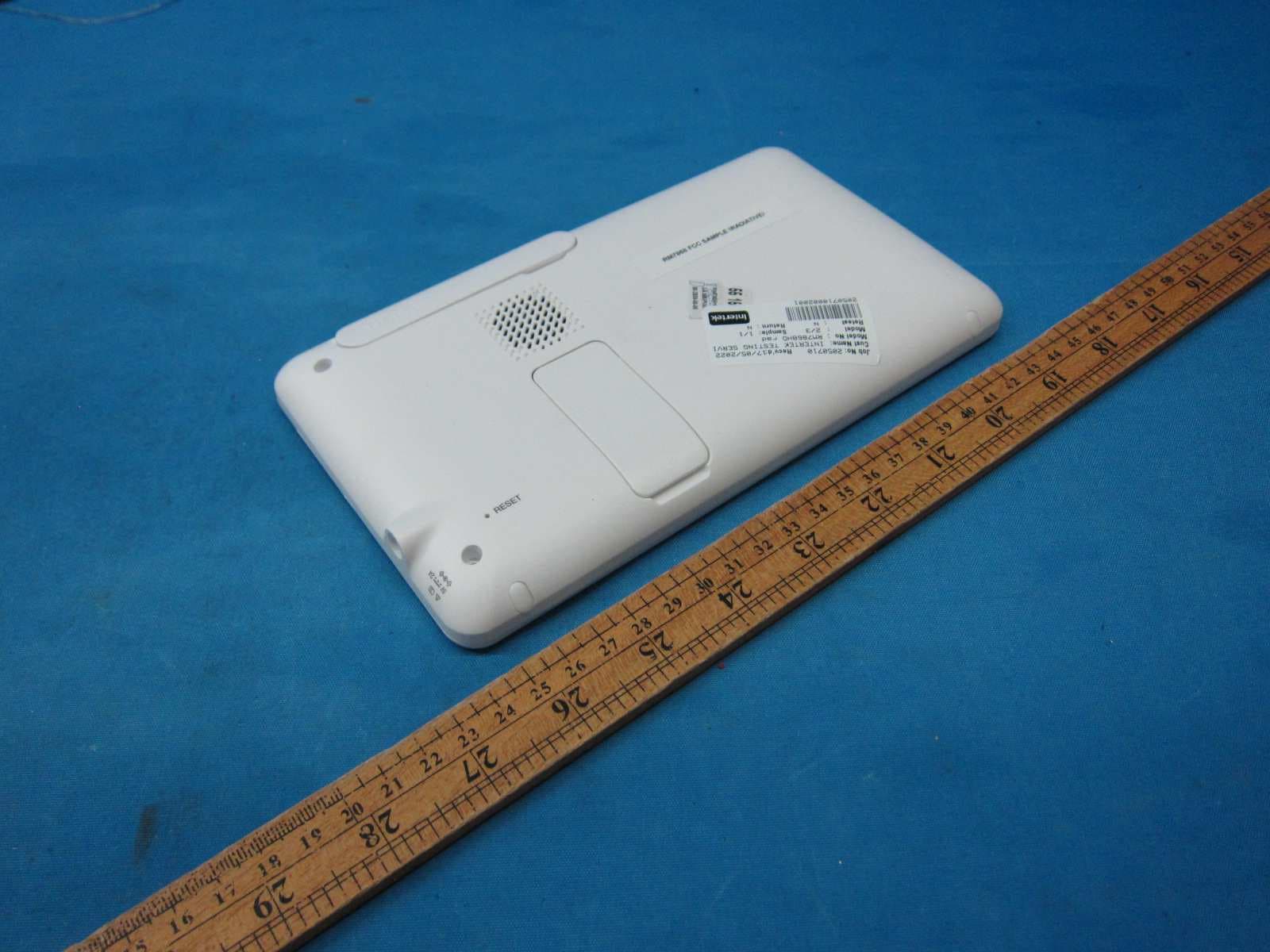 Video Monitor - Parent Unit - FCC ID EW780-2839-01 - VTech Telecommunications Ltd (2)
