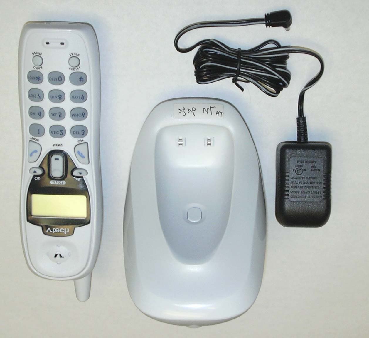 Cordless Telephone Base Transceiver - FCC ID EW780-5750-00 - VTech Telecommunications Ltd