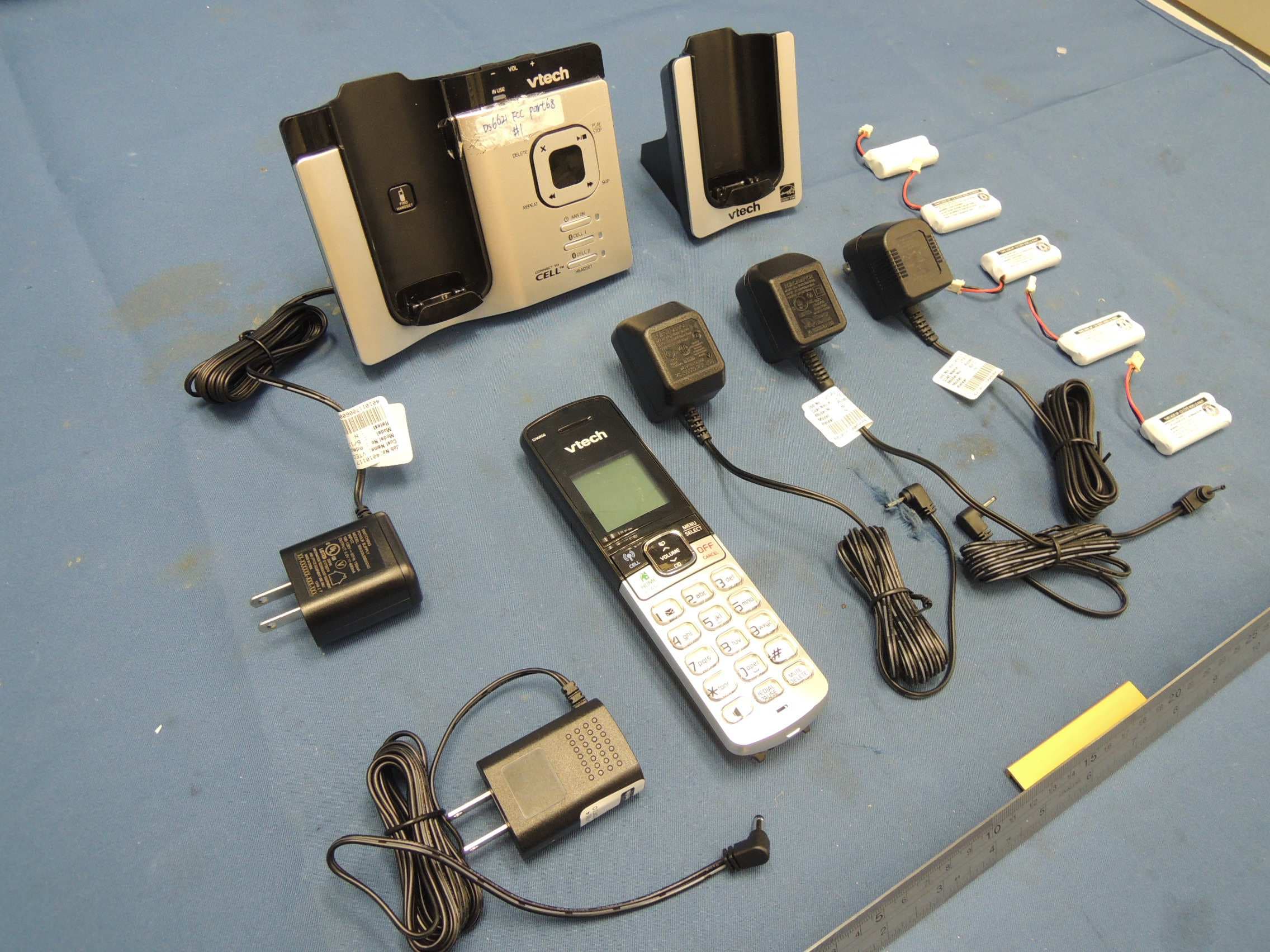 1.9GHz DECT Cordless Phone with Bluetooth - FCC ID EW780-9423-00 - VTech Telecommunications Ltd (1)