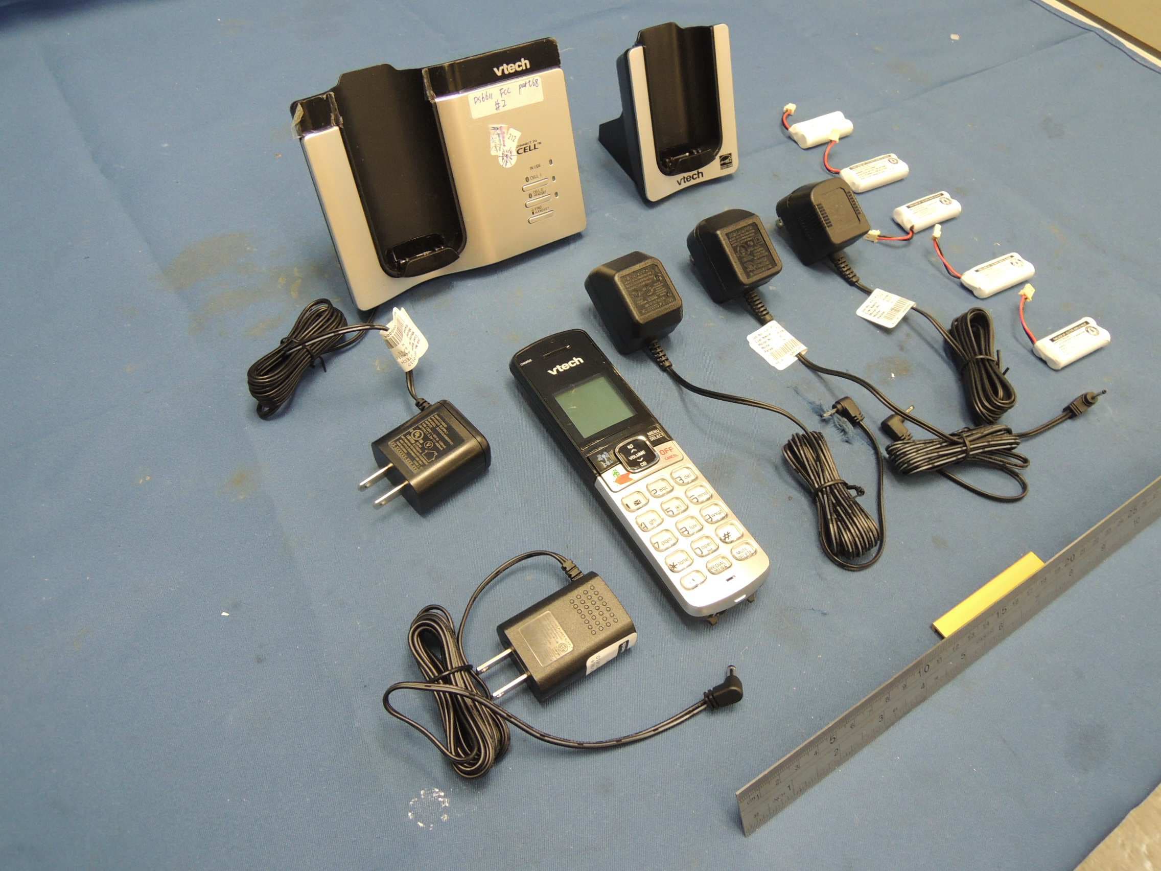 1.9GHz DECT Cordless Phone with Bluetooth - FCC ID EW780-9423-00 - VTech Telecommunications Ltd (3)