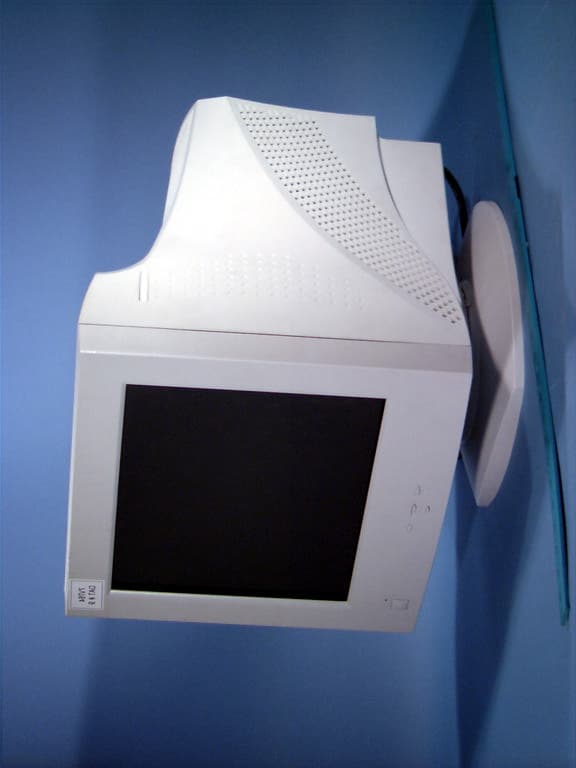 17-inch Color Monitor - FCC ID EWB7V764 - Orion Electric Co Ltd (3)