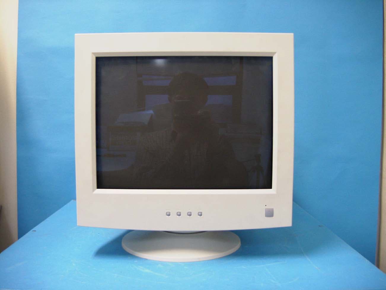 19 Inch Color Display Monitor - FCC ID EWBF9S946 - Orion Electric Co Ltd (4)
