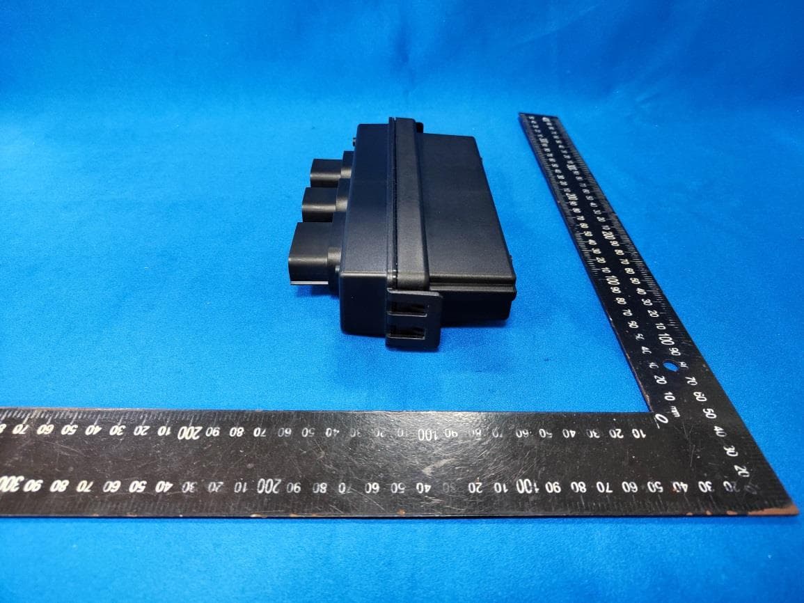 8812 - FCC ID EZS8812 - Voxx Electronics Corporation (4)