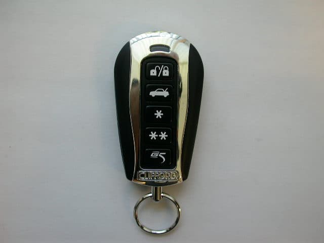 Security/Remote Control Transmitter - FCC ID EZSDEI7151 - Voxx Electronics Corporation (3)