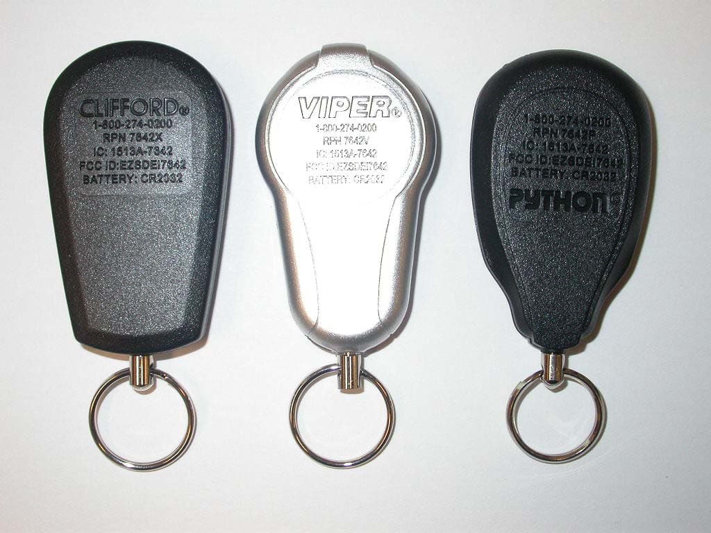 Vehicle Remote Control Transmitter - FCC ID EZSDEI7642 - Voxx Electronics Corporation