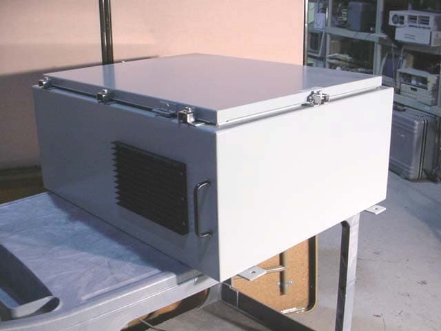 SIGAL BOOSTER 2 - FCC ID EZZ5PI616850 - Bird Technologies Group (2)