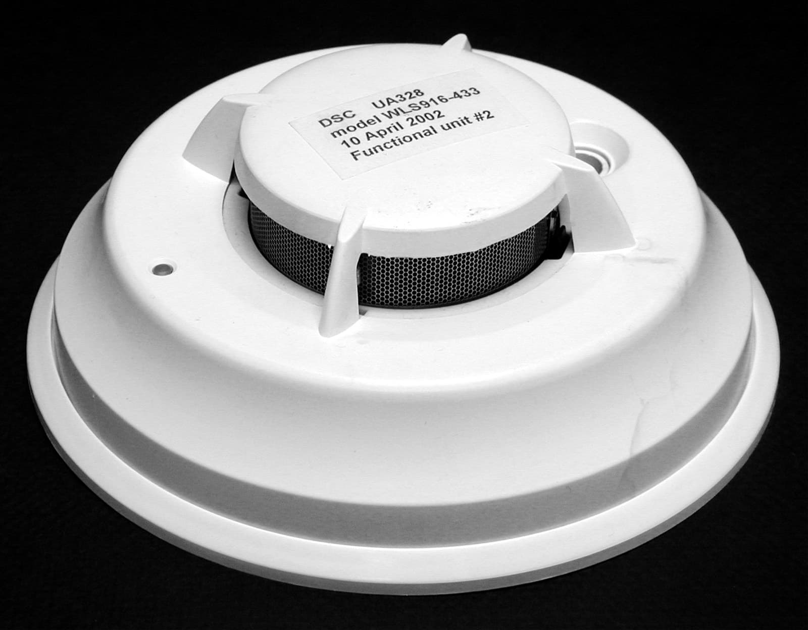 Smoke Detector - FCC ID F5302WLS916NB - Tyco Safety Products Canada Ltd. (1)