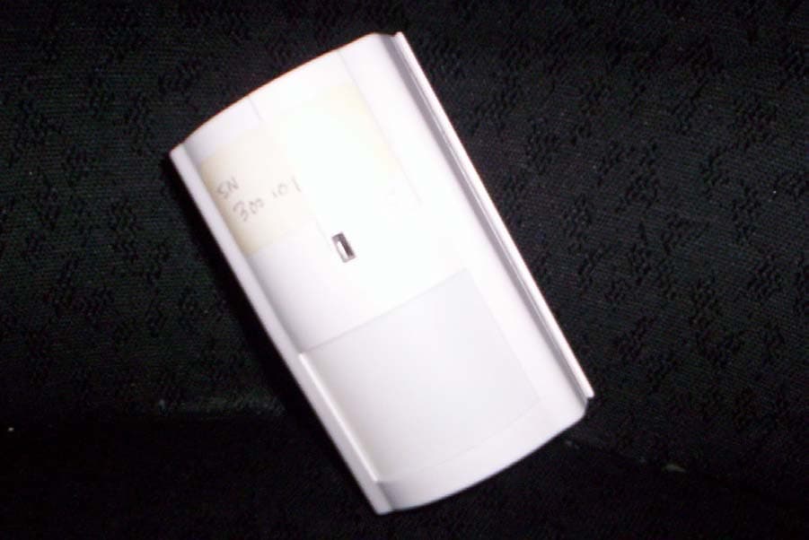 Wireless Passive Infrared Motion Detector - FCC ID F5306WS4904 - Tyco Safety Products Canada Ltd.