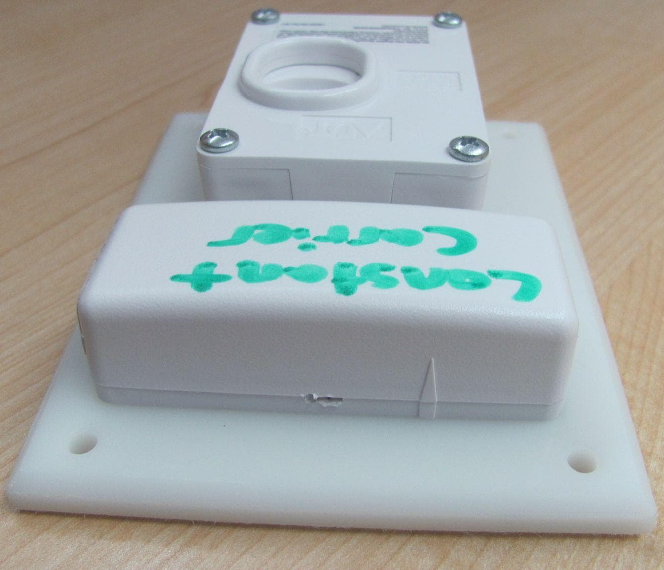 Wireless Holdup Switch - FCC ID F5312WS4928 - Tyco Safety Products Canada Ltd. (1)
