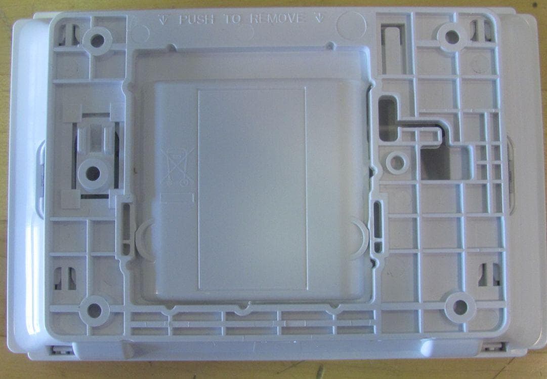 Wireless Touchscreen Keypad for Alarm System - FCC ID F5313WTK5504P - Tyco Safety Products Canada Ltd. (3)