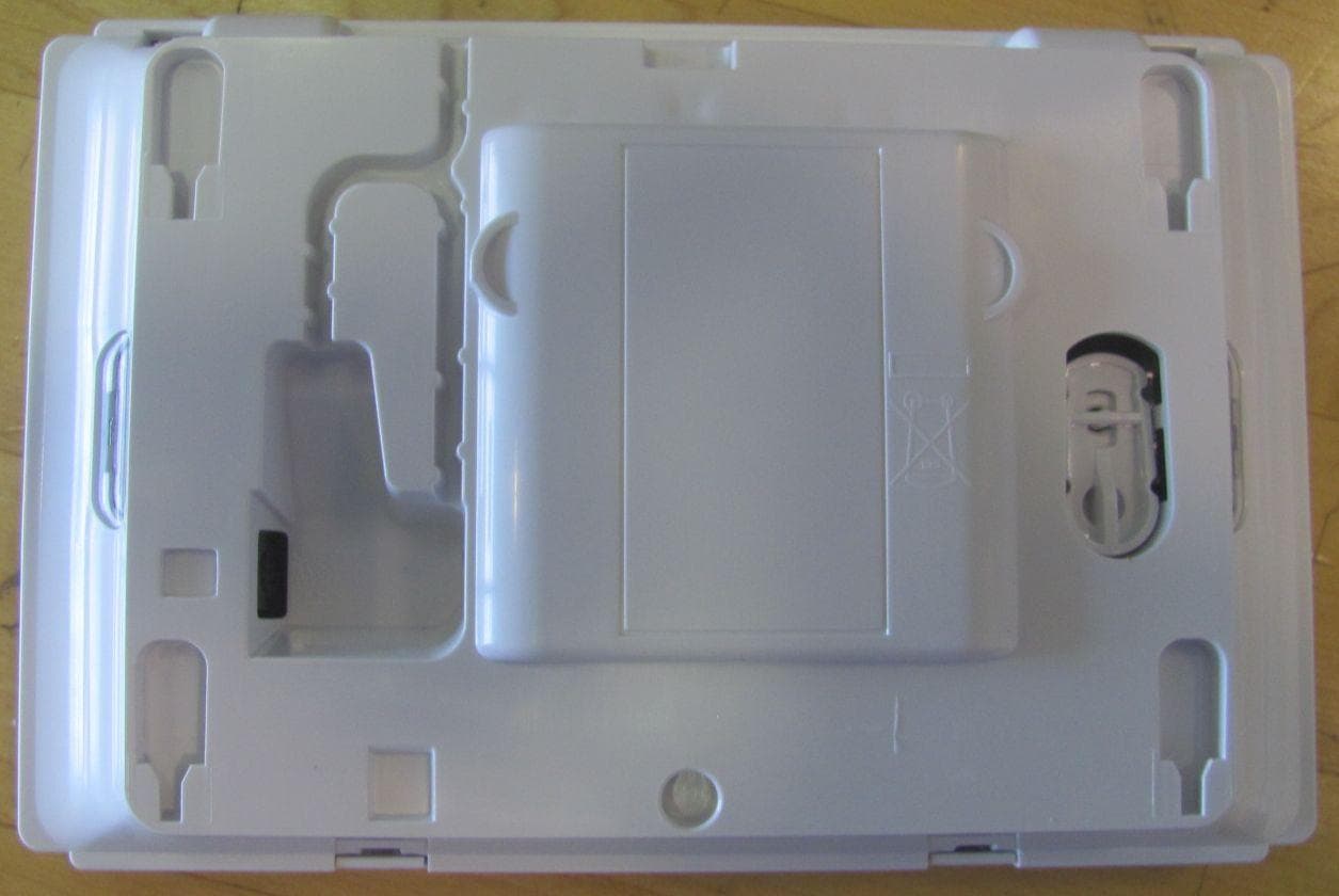 Wireless Touchscreen Keypad for Alarm System - FCC ID F5313WTK5504P - Tyco Safety Products Canada Ltd. (5)