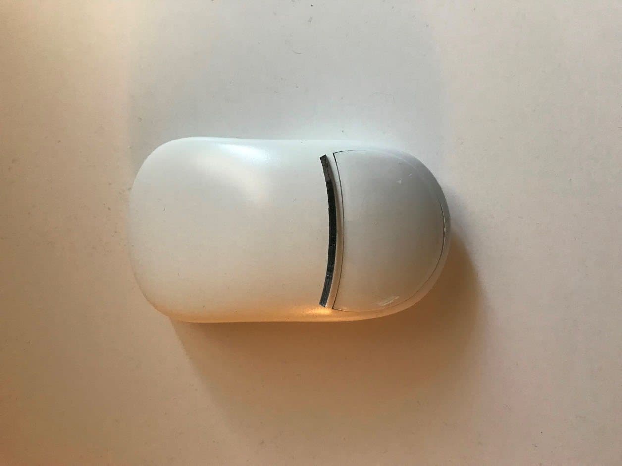 Dual Tech Motion Detector - FCC ID F5323LC2034 - Tyco Safety Products Canada Ltd.