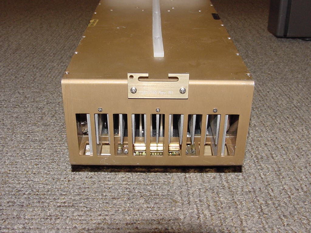 Digivance� LRCS 1900 MHz, 20-Watt LPA - FCC ID F8I-DLC1902B - ADC Telecommunications Inc (2)